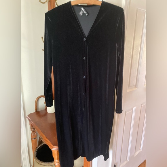 DKNY Velvet Stretch Duster Cardigan MED APPROX 41” long buttons Like new - Picture 7 of 8